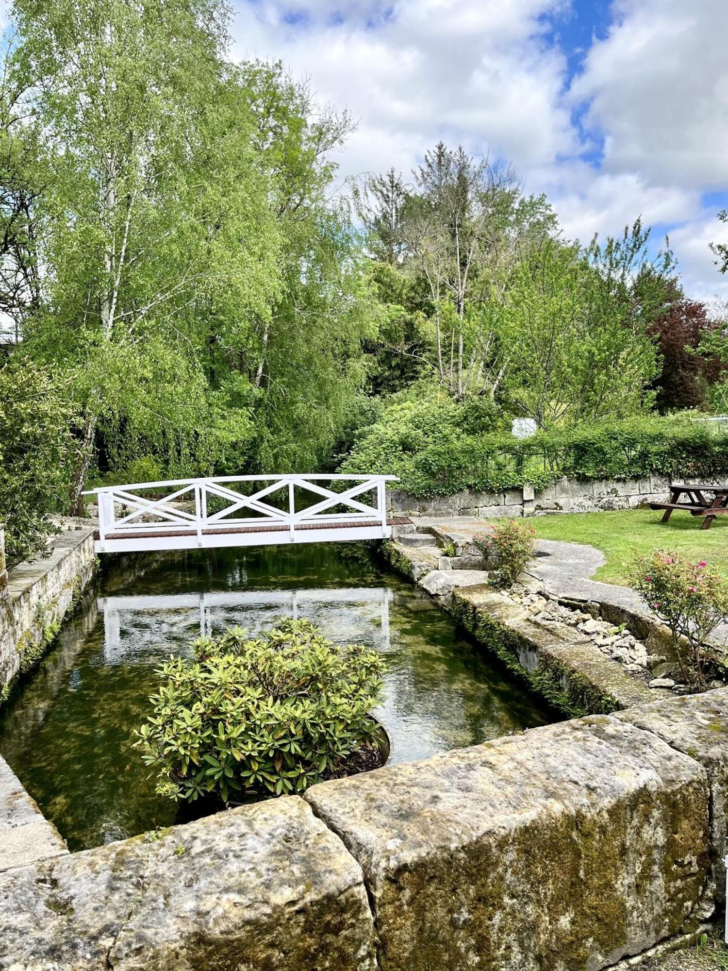 Petit Moulin De Veillard Βίλα Bourg-Charente Εξωτερικό φωτογραφία